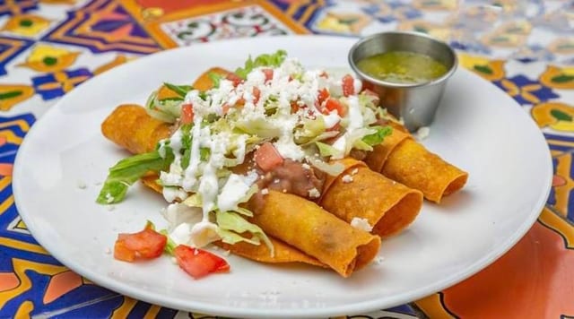 Flautas.
